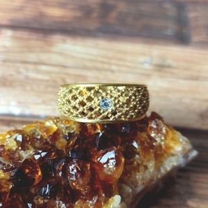 Vintage 70's Lattice Lace Ring by Avon Filagree Gold Tone Signed Women's Size 8